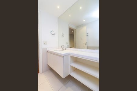 Apartamento à venda com 340m², 4 quartos e 4 vagasSuíte 2 - Banheiro