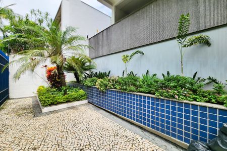 Apartamento à venda com 130m², 3 quartos e 2 vagasÁrea Comum 