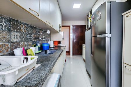 Apartamento à venda com 130m², 3 quartos e 2 vagasCozinha 