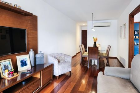 Apartamento à venda com 130m², 3 quartos e 2 vagasSala 