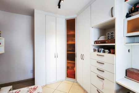 Apartamento à venda com 130m², 3 quartos e 2 vagasQuarto 1