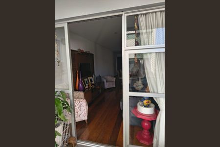 Apartamento à venda com 130m², 3 quartos e 1 vaga