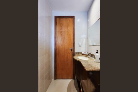 Apartamento à venda com 130m², 3 quartos e 2 vagasBanheiro Social 