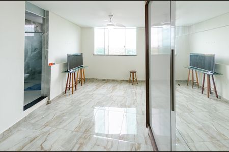 Casa para alugar com 80m², 2 quartos e sem vagaSuíte