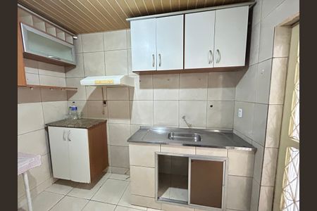 Casa à venda com 50m², 2 quartos e 2 vagasCozinha