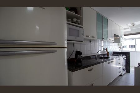 Apartamento para alugar com 94m², 2 quartos e 1 vagaCozinha e Área de Serviço