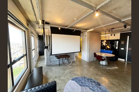 Apartamento à venda com 70m², 1 quarto e 1 vaga Apartamento à venda com 70m², 1 quarto e 1 vagaSala Com telão