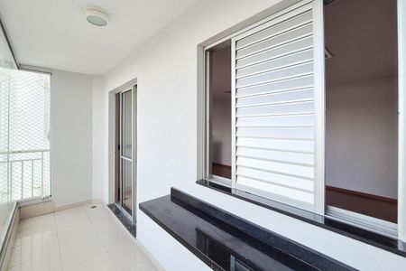 Apartamento à venda com 75m², 2 quartos e 2 vagas Apartamento à venda com 75m², 2 quartos e 2 vagasVaranda da Sala
