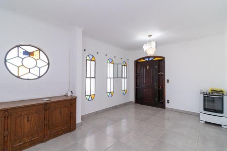 Casa à venda com 160m², 3 quartos e 2 vagasSala