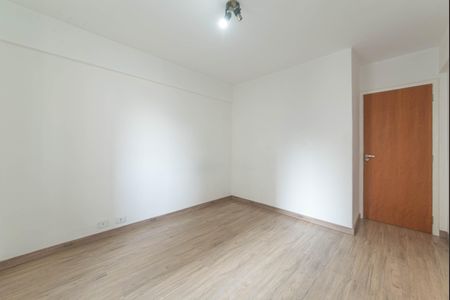 Apartamento à venda com 77m², 2 quartos e 1 vagaQuarto 2