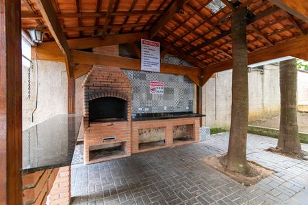 Apartamento para alugar com 50m², 2 quartos e 1 vaga Apartamento para alugar com 50m², 2 quartos e 1 vagaÁrea comum - Churrasqueira