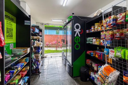 Apartamento para alugar com 50m², 2 quartos e 1 vaga Apartamento para alugar com 50m², 2 quartos e 1 vagaÁrea comum - Mercadinho