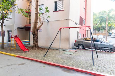 Apartamento para alugar com 50m², 2 quartos e 1 vaga Apartamento para alugar com 50m², 2 quartos e 1 vagaÁrea comum - Playground