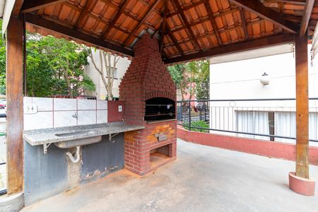 Apartamento para alugar com 50m², 2 quartos e 1 vaga Apartamento para alugar com 50m², 2 quartos e 1 vagaÁrea comum - Churrasqueira