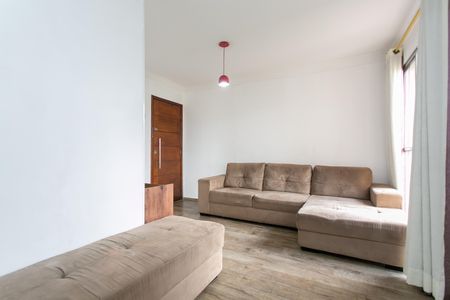 Sala  de apartamento para alugar com 2 quartos, 50m² em Vila Carmosina, São Paulo