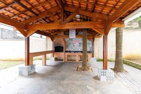 Apartamento para alugar com 50m², 2 quartos e 1 vaga Apartamento para alugar com 50m², 2 quartos e 1 vagaÁrea comum - Churrasqueira