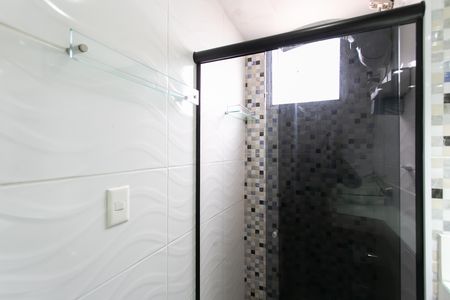 Apartamento para alugar com 50m², 2 quartos e 1 vaga Apartamento para alugar com 50m², 2 quartos e 1 vagaBanheiro social