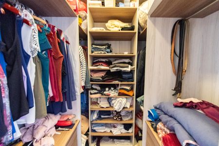 Apartamento à venda com 127m², 3 quartos e 2 vagas Apartamento à venda com 127m², 3 quartos e 2 vagasCloset da suíte 3