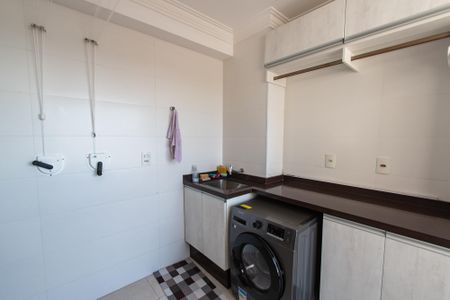 Apartamento à venda com 127m², 3 quartos e 2 vagas Apartamento à venda com 127m², 3 quartos e 2 vagasDespensa