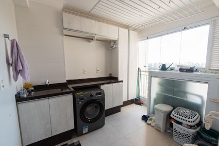 Apartamento à venda com 127m², 3 quartos e 2 vagas Apartamento à venda com 127m², 3 quartos e 2 vagasDespensa