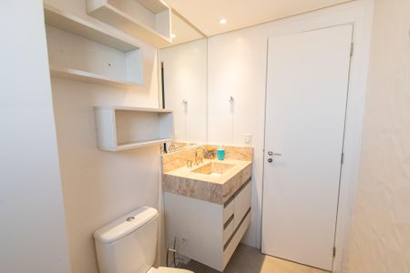 Apartamento à venda com 127m², 3 quartos e 2 vagas Apartamento à venda com 127m², 3 quartos e 2 vagasBanheiro da suíte 1