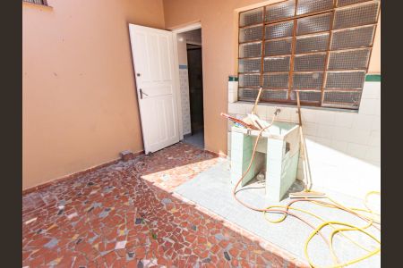 Casa à venda com 100m², 2 quartos e 1 vagaÁrea de Serviço
