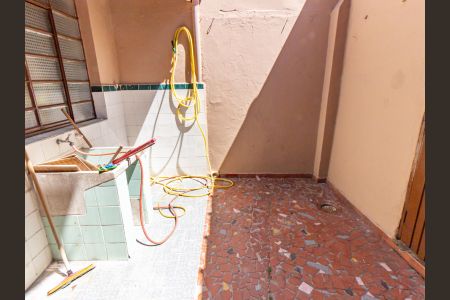 Casa à venda com 100m², 2 quartos e 1 vagaÁrea de Serviço