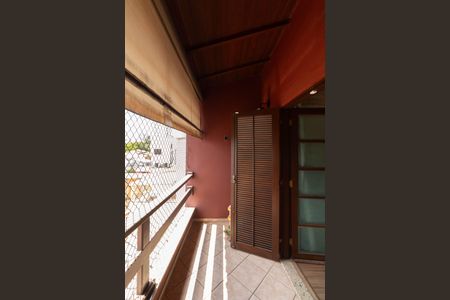 Casa à venda com 274m², 3 quartos e 4 vagasVaranda Quarto 2