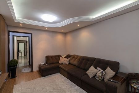 Casa à venda com 274m², 3 quartos e 4 vagasSala