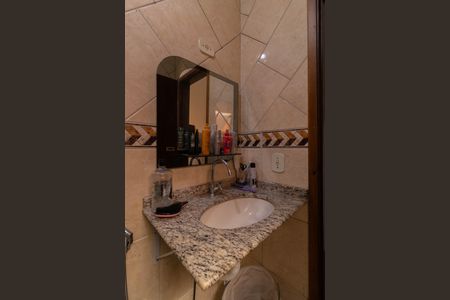 Casa à venda com 274m², 3 quartos e 4 vagasBanheiro