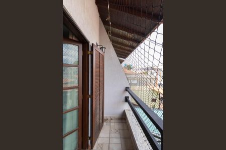 Casa à venda com 274m², 3 quartos e 4 vagasSacada Suíte