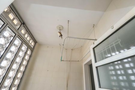 Apartamento para alugar com 70m², 2 quartos e 1 vagaÁrea de Serviço