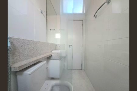 Banheiro Social de apartamento à venda com 2 quartos, 75m² em Funcionários, Belo Horizonte