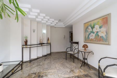 Apartamento à venda com 140m², 3 quartos e 3 vagas Apartamento à venda com 140m², 3 quartos e 3 vagasHall Social