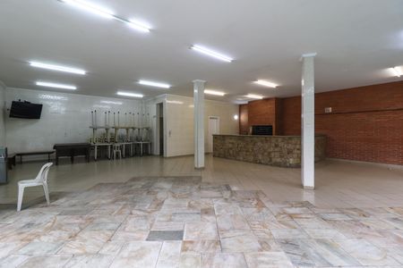 Apartamento à venda com 140m², 3 quartos e 3 vagas Apartamento à venda com 140m², 3 quartos e 3 vagasÁrea comum - Salão de festas