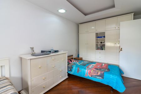 Apartamento à venda com 140m², 3 quartos e 3 vagas Apartamento à venda com 140m², 3 quartos e 3 vagasQuarto 3