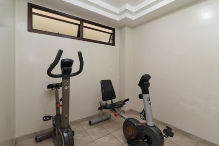 Apartamento à venda com 140m², 3 quartos e 3 vagas Apartamento à venda com 140m², 3 quartos e 3 vagasÁrea comum - Academia