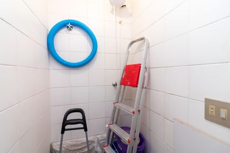 Apartamento à venda com 140m², 3 quartos e 3 vagas Apartamento à venda com 140m², 3 quartos e 3 vagasBanheiro de Serviço