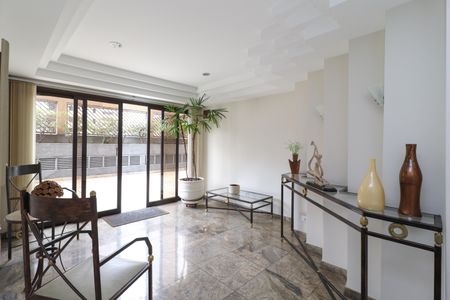 Apartamento à venda com 140m², 3 quartos e 3 vagas Apartamento à venda com 140m², 3 quartos e 3 vagasHall Social