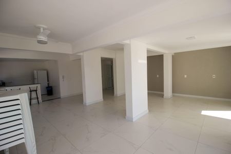Apartamento para alugar com 70m², 2 quartos e 2 vagasÁrea comum - Salão de festas