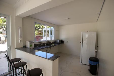 Apartamento para alugar com 70m², 2 quartos e 2 vagasÁrea comum - Salão de festas