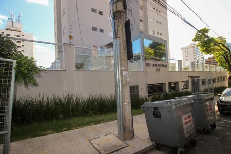 Apartamento para alugar com 70m², 2 quartos e 2 vagasFachada