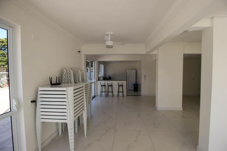 Apartamento para alugar com 70m², 2 quartos e 2 vagasÁrea comum - Salão de festas