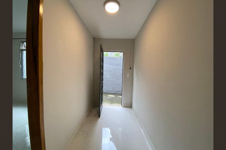 Casa para alugar com 55m², 2 quartos e sem vagaEntrada