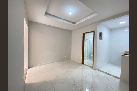Casa para alugar com 55m², 2 quartos e sem vagaSala