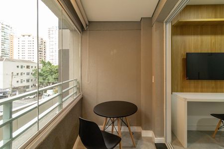 Studio para alugar com 24m², 1 quarto e sem vaga Studio para alugar com 24m², 1 quarto e sem vagaVaranda