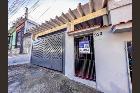 Casa para alugar com 140m², 3 quartos e 2 vagas Casa para alugar com 140m², 3 quartos e 2 vagasFachada