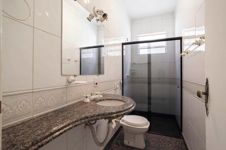 Casa à venda com 150m², 3 quartos e 3 vagasBanheiro social