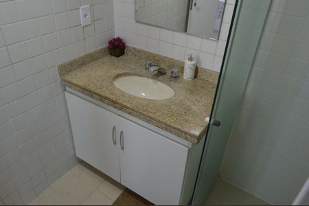 Apartamento à venda com 87m², 3 quartos e 2 vagas Apartamento à venda com 87m², 3 quartos e 2 vagasBanheiro Social
