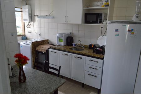 Apartamento à venda com 87m², 3 quartos e 2 vagas Apartamento à venda com 87m², 3 quartos e 2 vagasCozinha